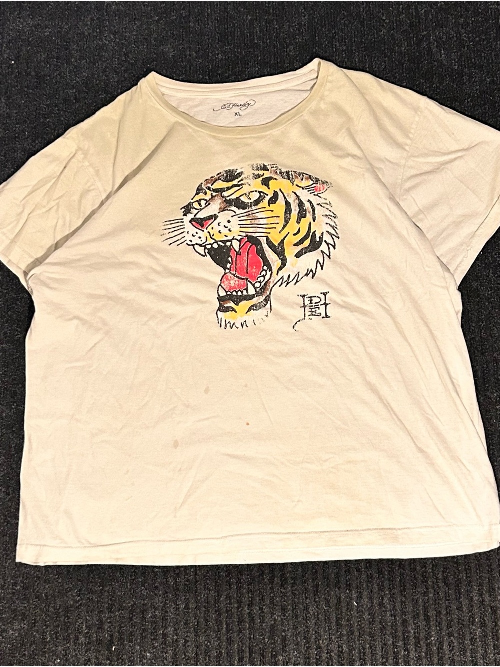 White ed hardy shirt